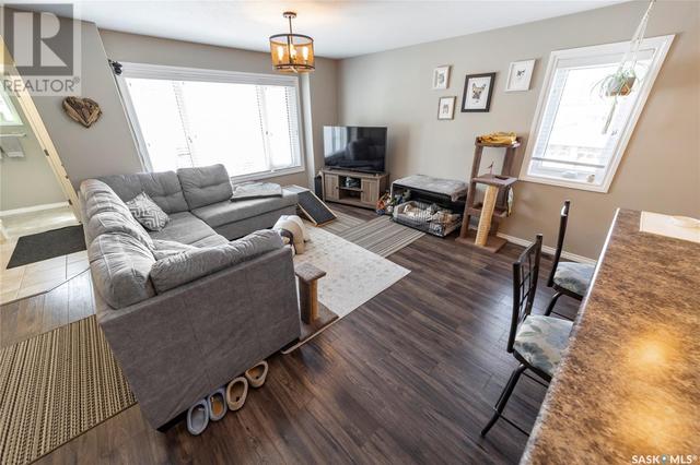 3467 Elgaard Dr, House attached with 2 bedrooms, 2 bathrooms and null parking in Regina SK | Image 5