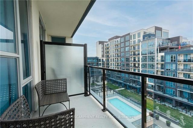 609 - 16 Concord Pl, Condo with 1 bedrooms, 1 bathrooms and 1 parking in Grimsby ON | Image 16