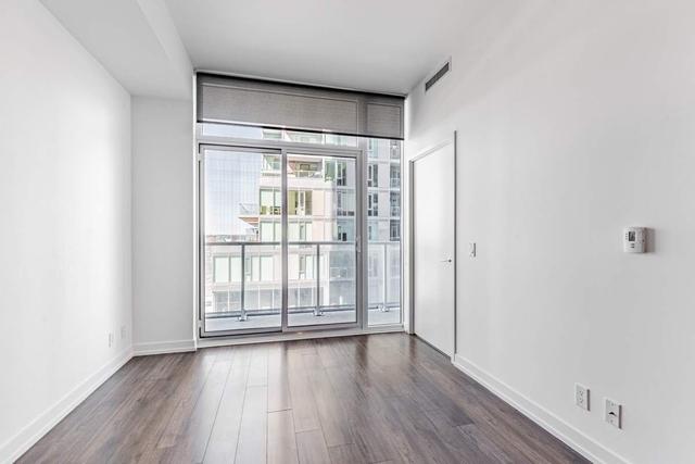 501 - 33 Helendale Ave, Condo with 2 bedrooms, 1 bathrooms and 0 parking in Toronto ON | Image 7