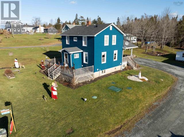 23079 Highway 7, House detached with 3 bedrooms, 1 bathrooms and null parking in Halifax NS | Image 38