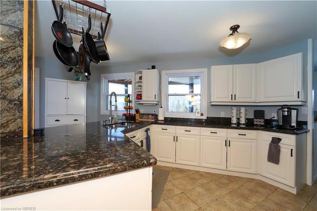33 White Bear Crt, House detached with 4 bedrooms, 2 bathrooms and 19 parking in Temagami ON | Image 24