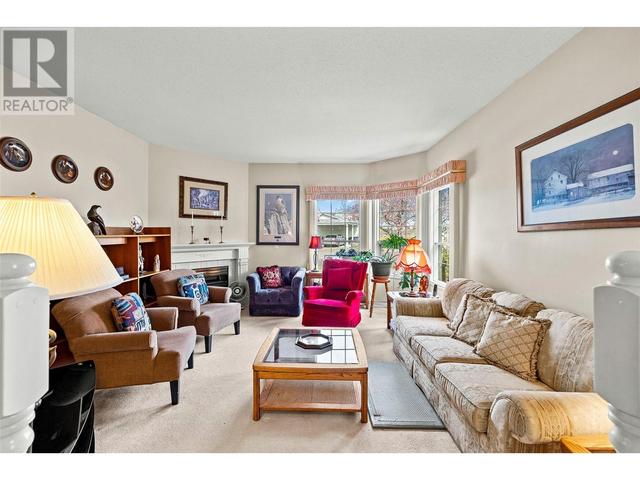 54 - 6400 Spencer Rd, House detached with 2 bedrooms, 3 bathrooms and 4 parking in Central Okanagan BC | Image 3