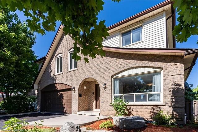 2401 Gilbert Court, House detached with 4 bedrooms, 2 bathrooms and 6 parking in Burlington ON | Image 11