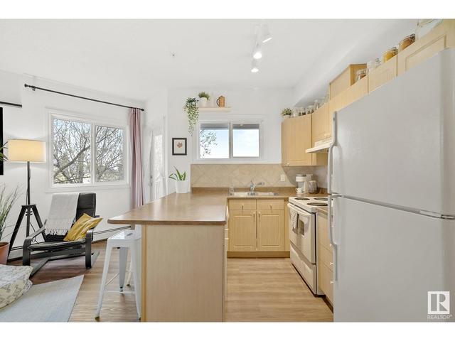 302 - 10118 95 St Nw, Condo with 2 bedrooms, 2 bathrooms and 1 parking in Edmonton AB | Image 7