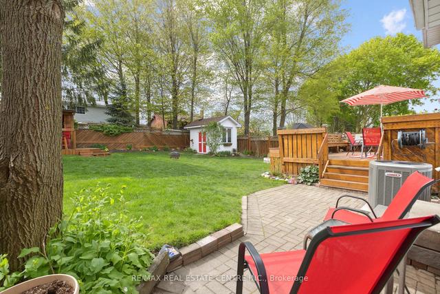 118 Imperial Rd N, House detached with 3 bedrooms, 2 bathrooms and 2 parking in Guelph ON | Image 28