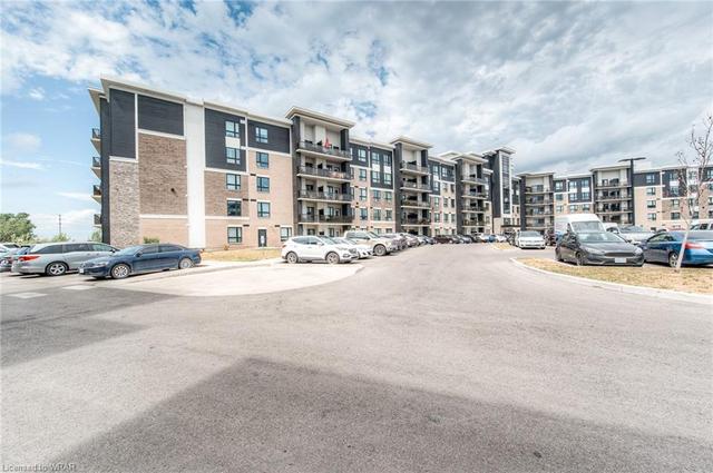 205 - 630 Sauve Street St, House attached with 2 bedrooms, 2 bathrooms and 1 parking in Milton ON | Image 1