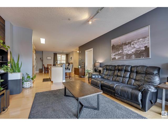 210 - 9828 112 St Nw, Condo with 2 bedrooms, 1 bathrooms and 2 parking in Edmonton AB | Image 6