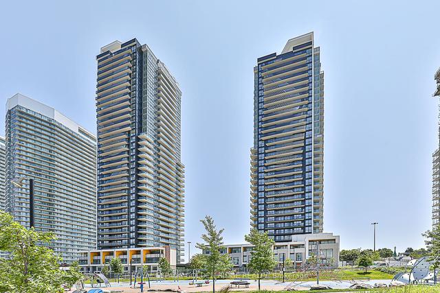 506 - 85 Mcmahon Dr, Condo with 2 bedrooms, 1 bathrooms and 1 parking in Toronto ON | Image 5
