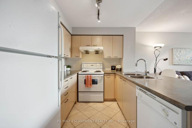 201 - 62 Suncrest Blvd, Condo with 1 bedrooms, 1 bathrooms and 1 parking in Markham ON | Image 5