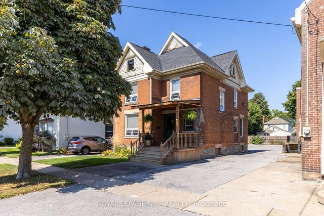 103 Maple St, House detached with 2 bedrooms, 2 bathrooms and 3 parking in St. Catharines ON | Image 27