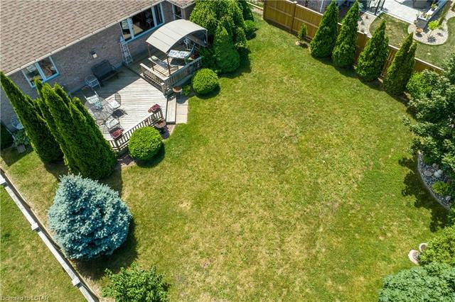1622 Heritage Park Drive, House detached with 4 bedrooms, 2 bathrooms and 4 parking in Sarnia ON | Image 44