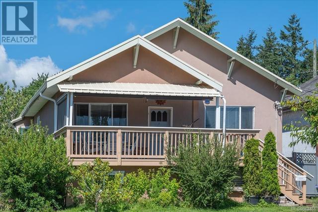494 Haliburton St, House detached with 4 bedrooms, 2 bathrooms and 1 parking in Nanaimo BC | Image 3