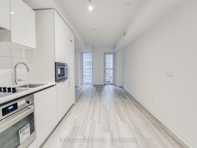 313 - 121 St. Patrick St, Condo with 1 bedrooms, 1 bathrooms and 0 parking in Toronto ON | Image 1