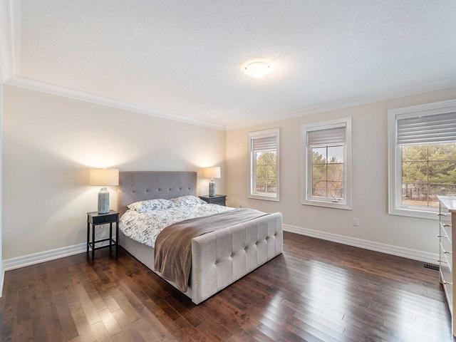 584 Mavrinac Blvd, House detached with 4 bedrooms, 3 bathrooms and 4 parking in Aurora ON | Image 19