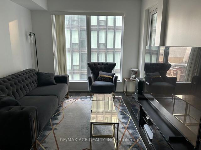 2206 - 68 Shuter St, Condo with 1 bedrooms, 1 bathrooms and 0 parking in Toronto ON | Image 3