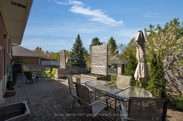 78 Dundonald St, House detached with 3 bedrooms, 2 bathrooms and 10 parking in Barrie ON | Image 15