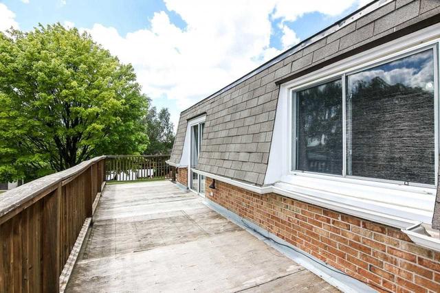 1022 Janette St, House detached with 3 bedrooms, 3 bathrooms and 8 parking in Newmarket ON | Image 22
