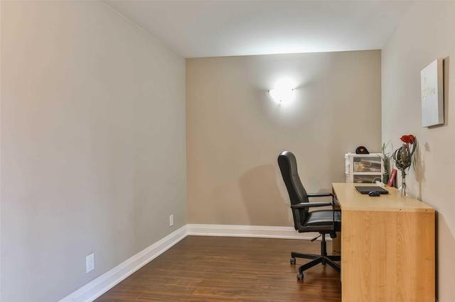 TH122 - 24 Woodstream Blvd, Townhouse with 2 bedrooms, 3 bathrooms and 1 parking in Vaughan ON | Image 11