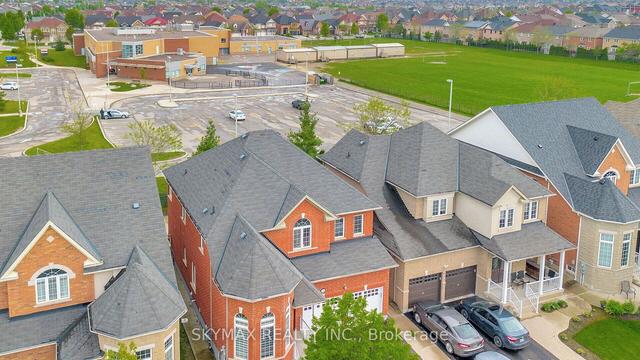49 Perkins Dr, House detached with 4 bedrooms, 6 bathrooms and 6 parking in Brampton ON | Image 35