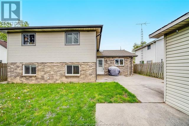 138 Nottingham Dr, House detached with 3 bedrooms, 2 bathrooms and null parking in Essex ON | Image 48