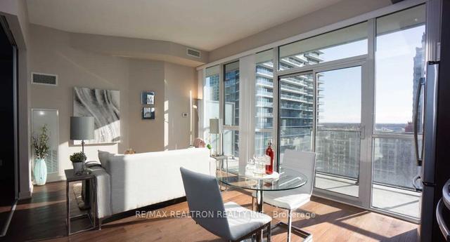 sph07 - 50 Bruyeres Mews, Condo with 1 bedrooms, 1 bathrooms and 1 parking in Toronto ON | Image 10