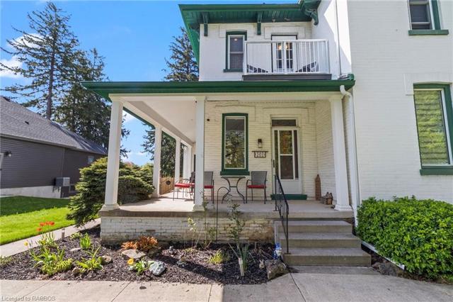 360 Queen St W, House detached with 5 bedrooms, 2 bathrooms and 7 parking in Wellington North ON | Image 44