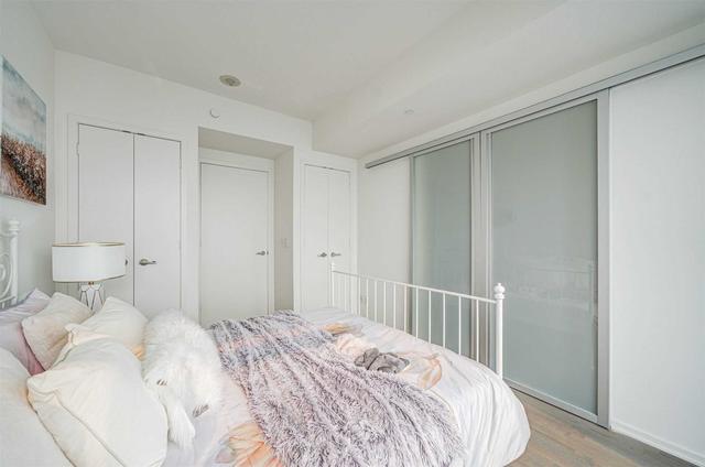 4908 - 1 Bloor St E, Condo with 2 bedrooms, 2 bathrooms and 1 parking in Toronto ON | Image 11