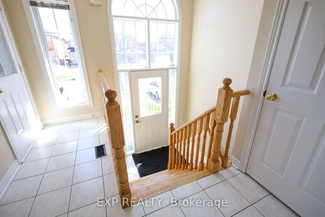 52 Villandry Cres, House detached with 3 bedrooms, 3 bathrooms and 5 parking in Vaughan ON | Image 23