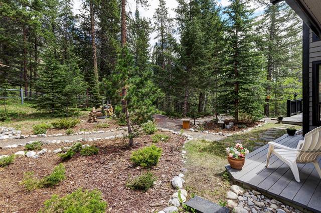 276 Eagle Terrace Rd, House detached with 5 bedrooms, 5 bathrooms and 5 parking in Canmore AB | Image 39