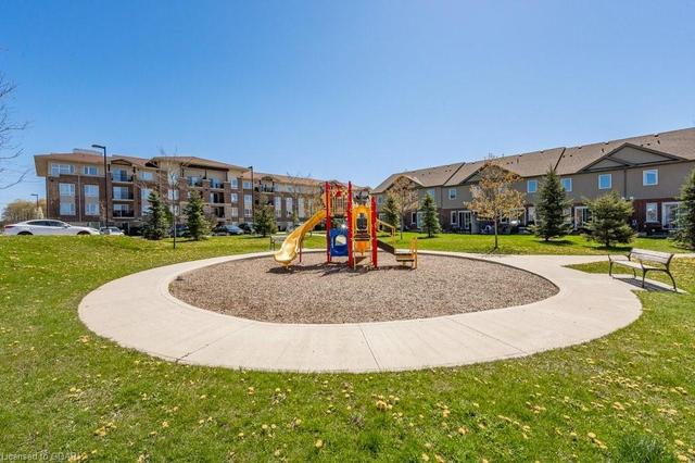 205 - 45 Kingsbury Square, House attached with 3 bedrooms, 2 bathrooms and 1 parking in Guelph ON | Image 37