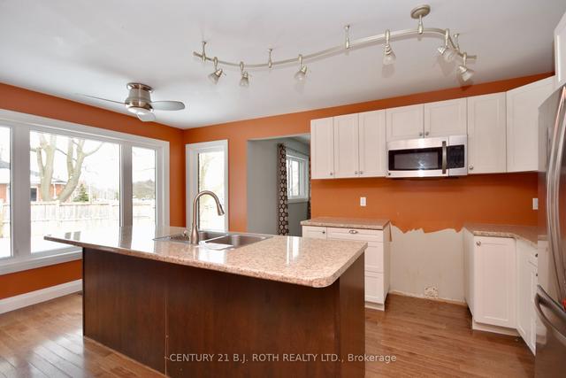 164 Fox Run, House detached with 4 bedrooms, 3 bathrooms and 4 parking in Barrie ON | Image 4