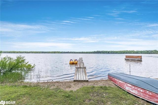15 Rumohr Dr, House detached with 3 bedrooms, 1 bathrooms and 5 parking in Kawartha Lakes ON | Image 14