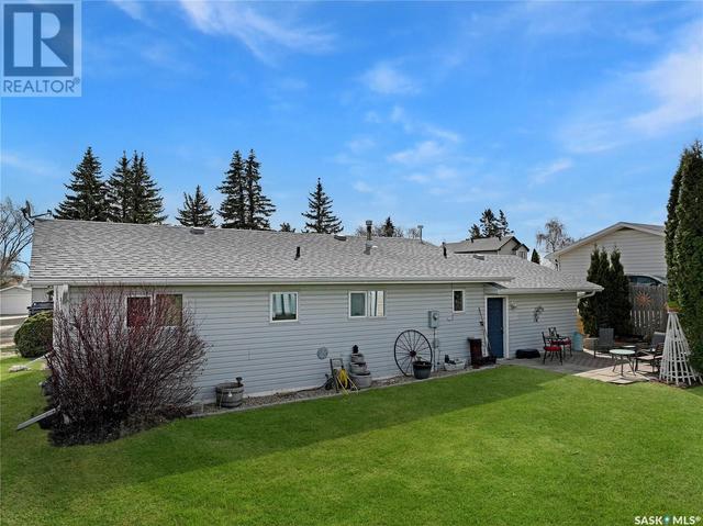103 5th St, House detached with 2 bedrooms, 2 bathrooms and null parking in Birch Hills SK | Image 8