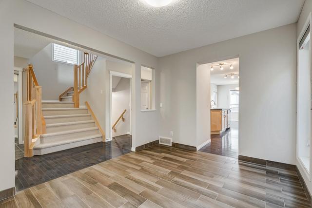 156 Covebrook Place Ne, House detached with 4 bedrooms, 3 bathrooms and 4 parking in Calgary AB | Image 6