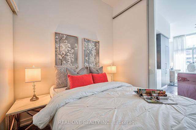 1206 - 33 Helendale Ave, Condo with 1 bedrooms, 1 bathrooms and 0 parking in Toronto ON | Image 26