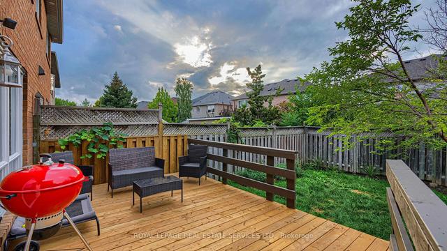 3397 Spirea Terr, House semidetached with 3 bedrooms, 3 bathrooms and 3 parking in Mississauga ON | Image 31
