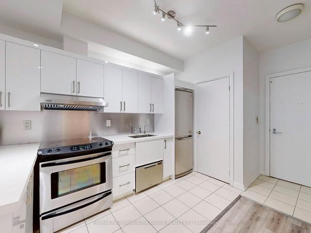 1637 - 111 Elizabeth St, Condo with 1 bedrooms, 1 bathrooms and 0 parking in Toronto ON | Image 6
