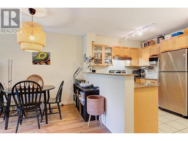 400 - 551 Yates Road, Condo with 2 bedrooms, 1 bathrooms and 1 parking in Kelowna BC | Image 10