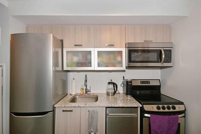 810e - 36 Lisgar St, Condo with 2 bedrooms, 1 bathrooms and 0 parking in Toronto ON | Image 19