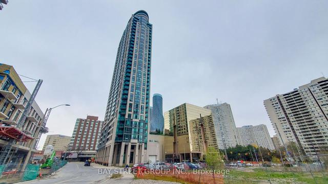 1210 - 208 Enfield Pl, Condo with 2 bedrooms, 2 bathrooms and 1 parking in Mississauga ON | Image 1