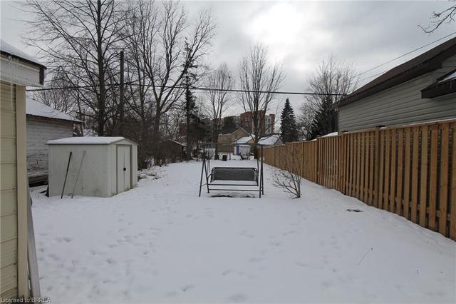 20 Holme Street, House detached with 2 bedrooms, 1 bathrooms and 2 parking in Brantford ON | Image 19