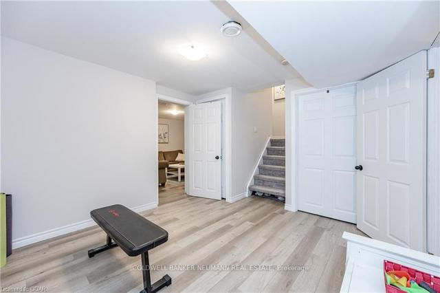 36 Wilsonview Ave, Townhouse with 3 bedrooms, 2 bathrooms and 1 parking in Guelph ON | Image 18