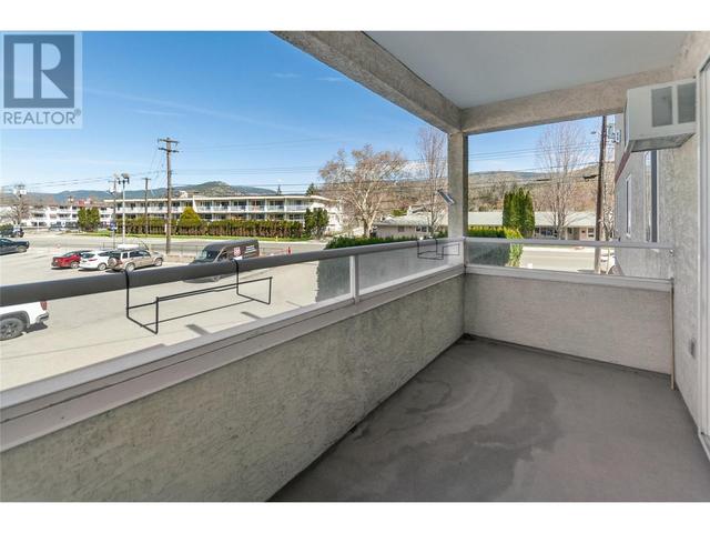 202 - 2401 South Main St, Condo with 2 bedrooms, 2 bathrooms and 1 parking in Penticton BC | Image 7