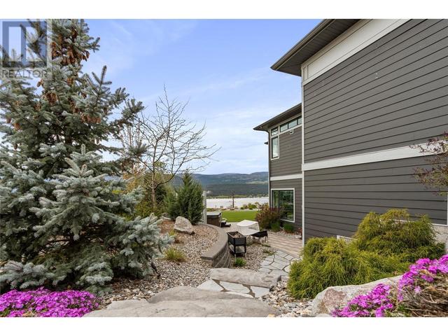 8856 Somerset Pl, House detached with 3 bedrooms, 2 bathrooms and 3 parking in Vernon BC | Image 66