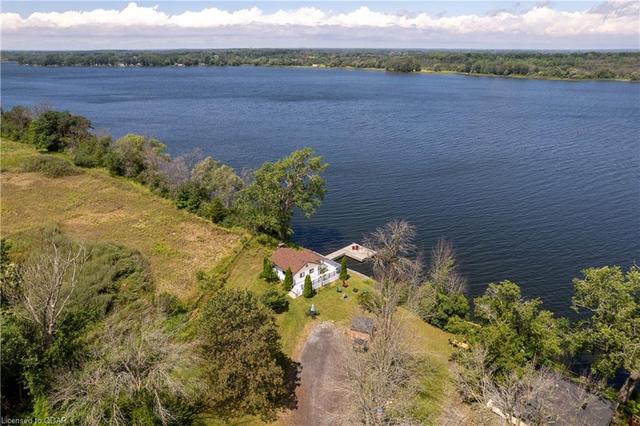 35 Narrows Lane, House detached with 2 bedrooms, 1 bathrooms and 6 parking in Prince Edward County ON | Image 1