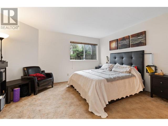 332 St. Patrick's Avenue, House detached with 3 bedrooms, 3 bathrooms and 3 parking in North Vancouver BC | Image 3