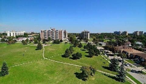 1004 - 44 Longbourne Dr, Condo with 3 bedrooms, 2 bathrooms and 2 parking in Toronto ON | Image 7
