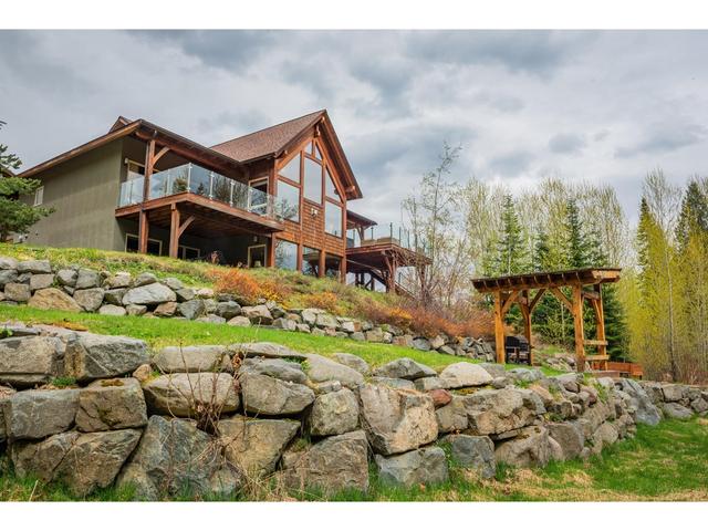 817 White Tail Drive, House detached with 4 bedrooms, 4 bathrooms and null parking in Rossland BC | Image 96
