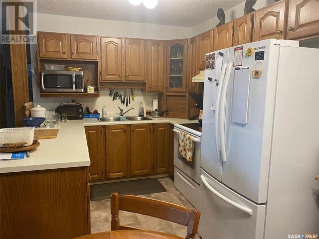 201 - 806 10th St, Condo with 2 bedrooms, 2 bathrooms and null parking in Humboldt SK | Image 14