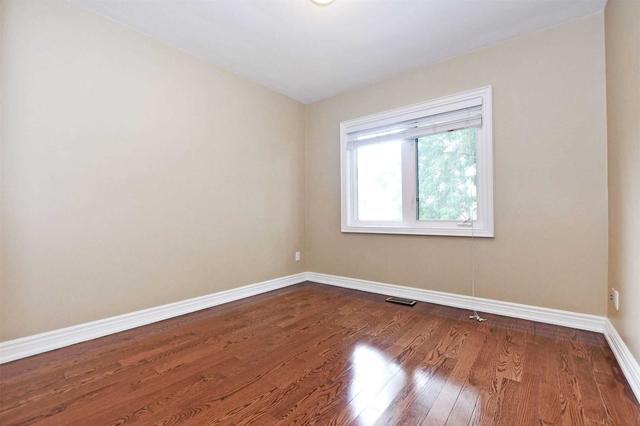 3RD-FLR - 555 Royal York Rd, House other with 2 bedrooms, 1 bathrooms and 1 parking in Toronto ON | Image 6